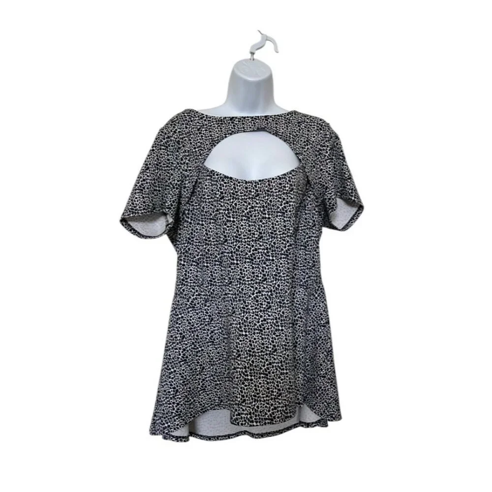 Torrid Women's Black White Leopard Print Fit Flare Cutout Stretch Top Size 2XL - Picture 12 of 12